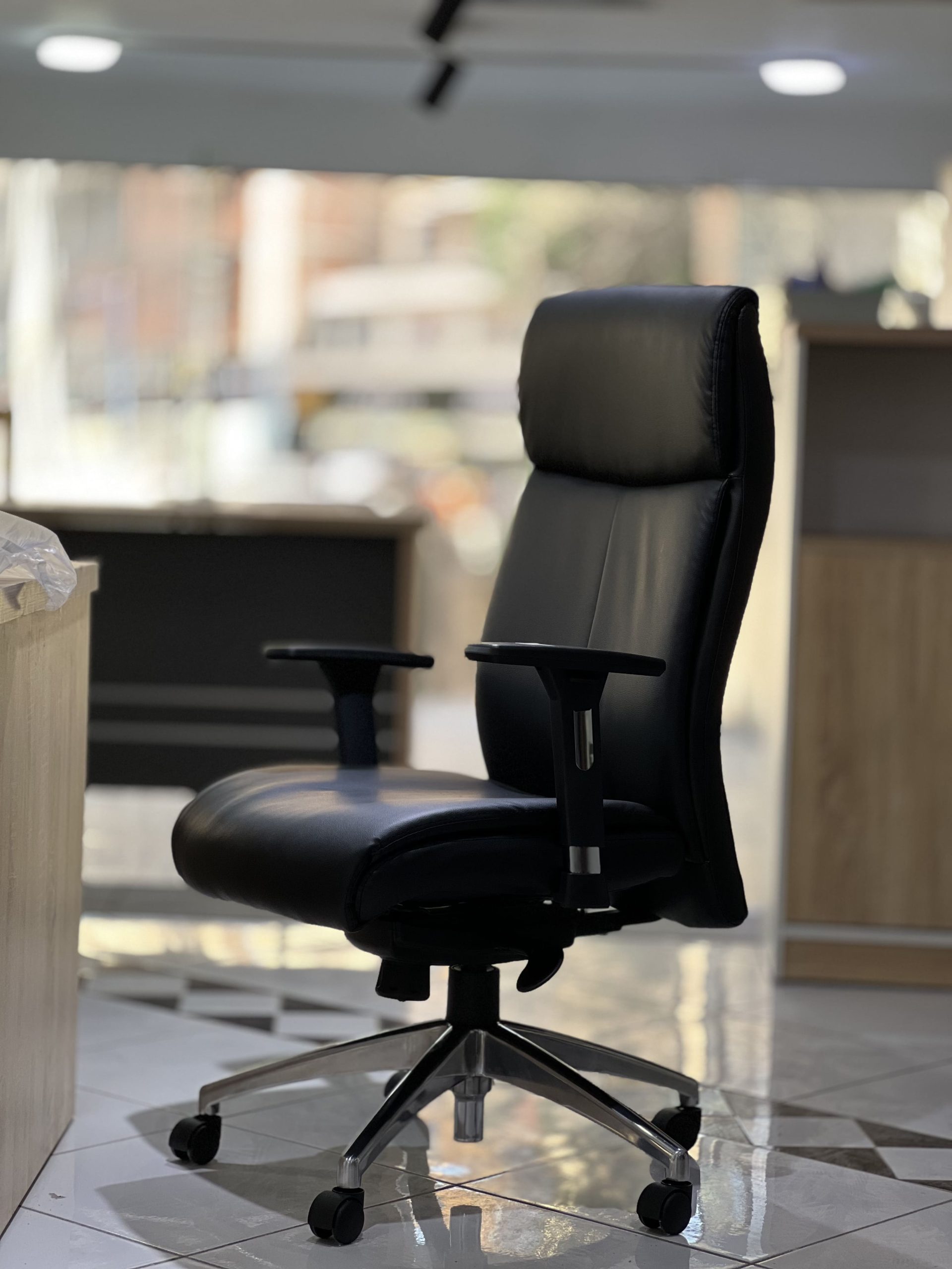 Chaise opérateur – Image 1