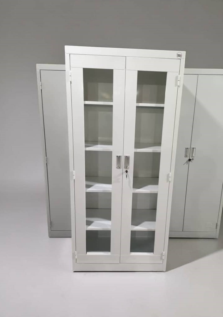 Armoire métallique de rangement à deux portes. – Image 1
